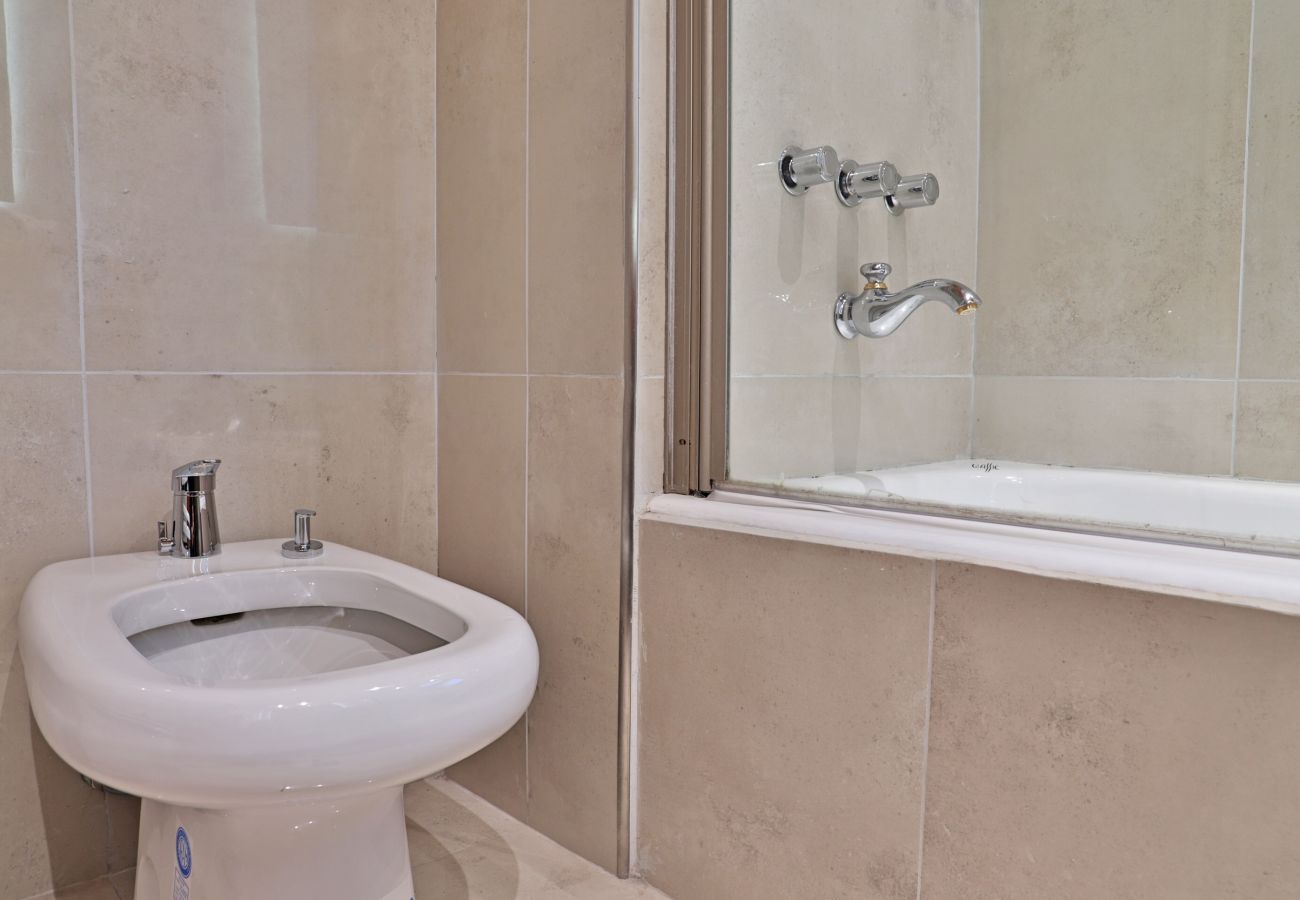 Cabin in San Carlos de Bariloche - HUAPI11C A wild nature escape with direct access to the lake 