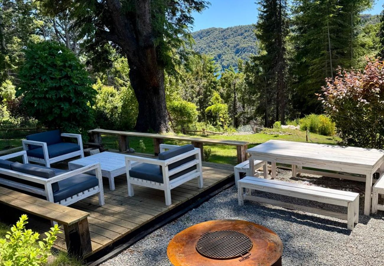 Cabin in San Carlos de Bariloche - HUAPI11C A wild nature escape with direct access to the lake 