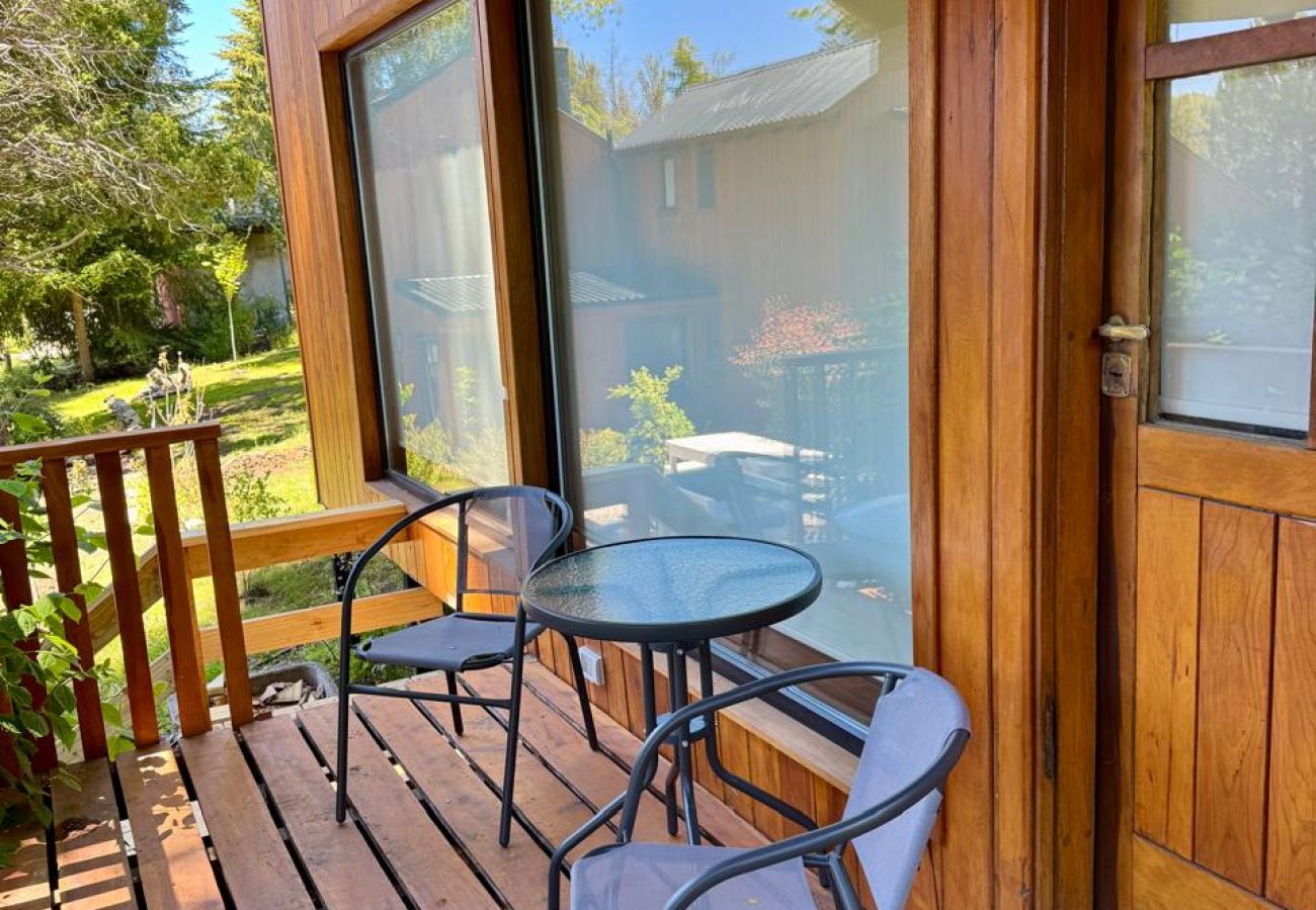 Cabin in San Carlos de Bariloche - HUAPI11C A wild nature escape with direct access to the lake 