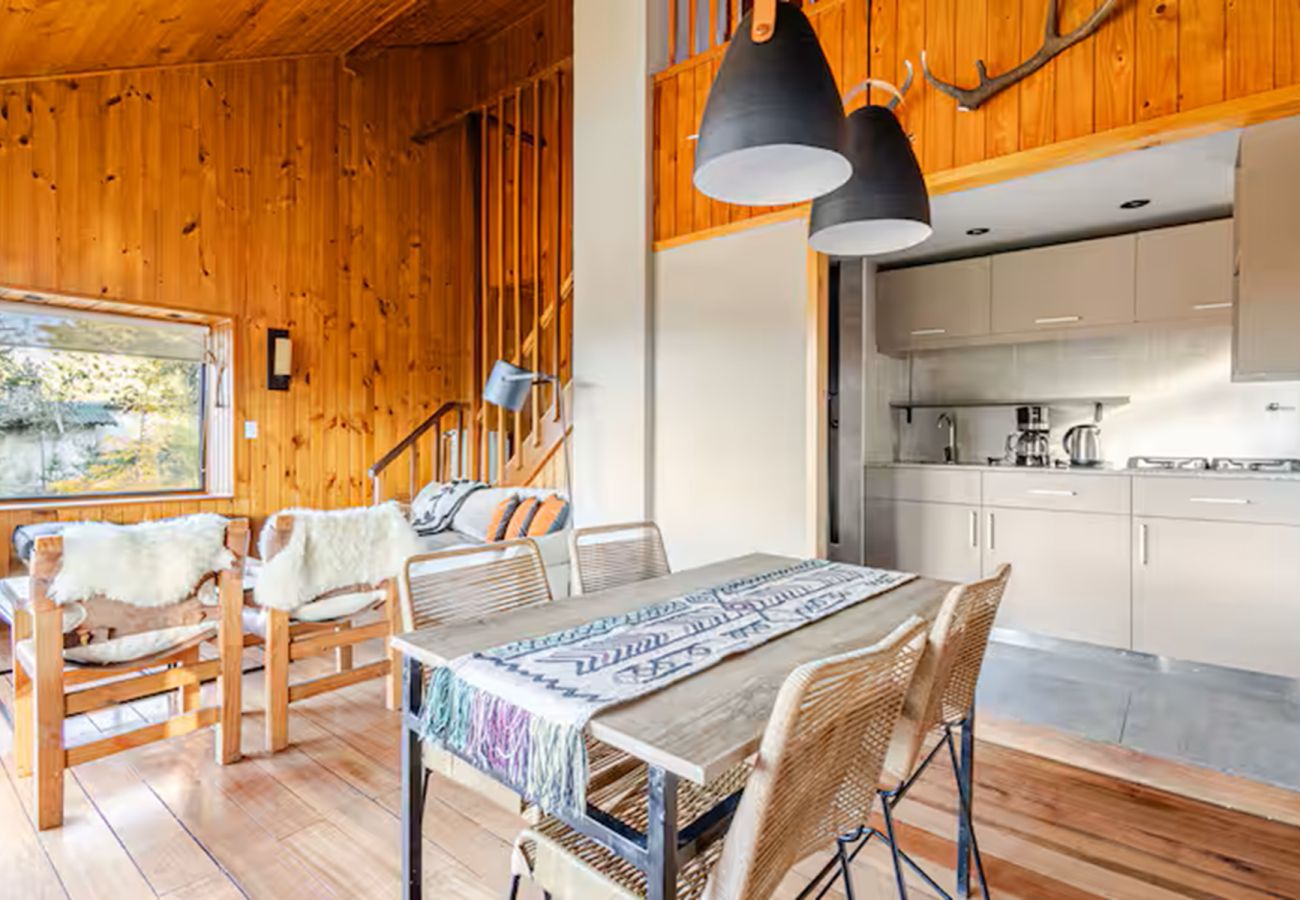 Cabin in San Carlos de Bariloche - HUAPI11C A wild nature escape with direct access to the lake 