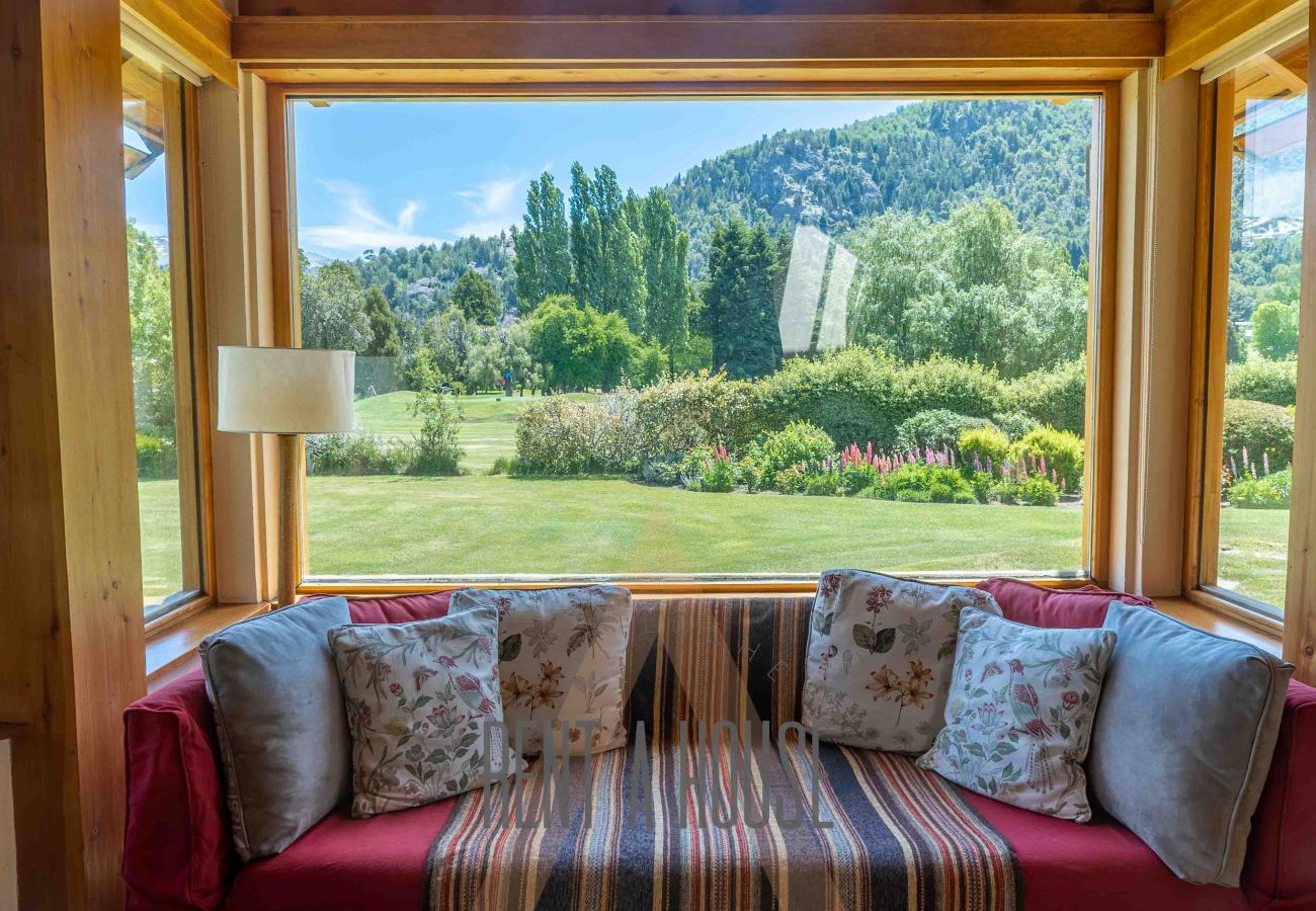 House in San Carlos de Bariloche - DIVINA CASA SOBRE CANCHA GOLF