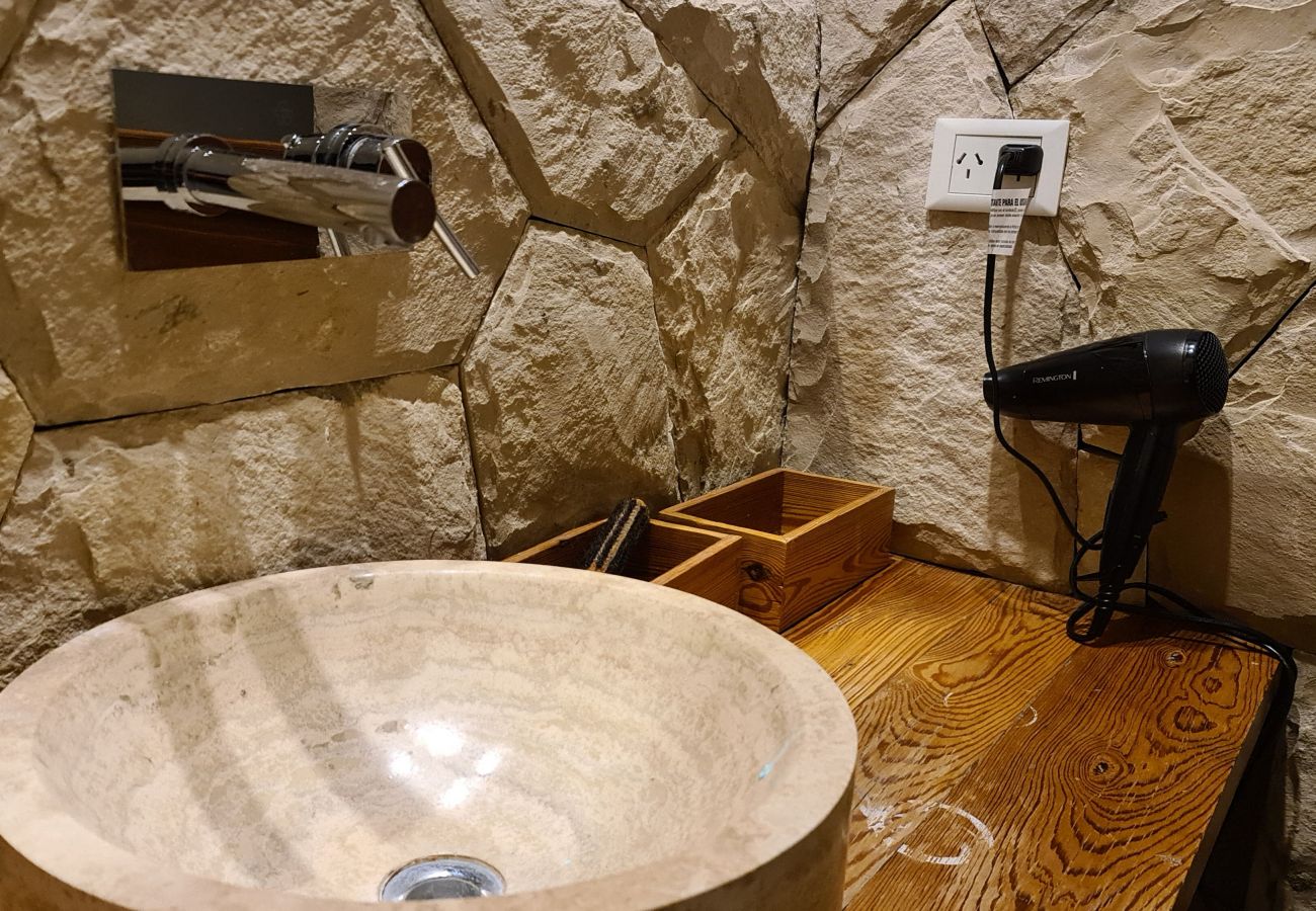 House in San Carlos de Bariloche - ARE33 CASA EN ARELAUQUEN CON IMPONENTES VISTAS