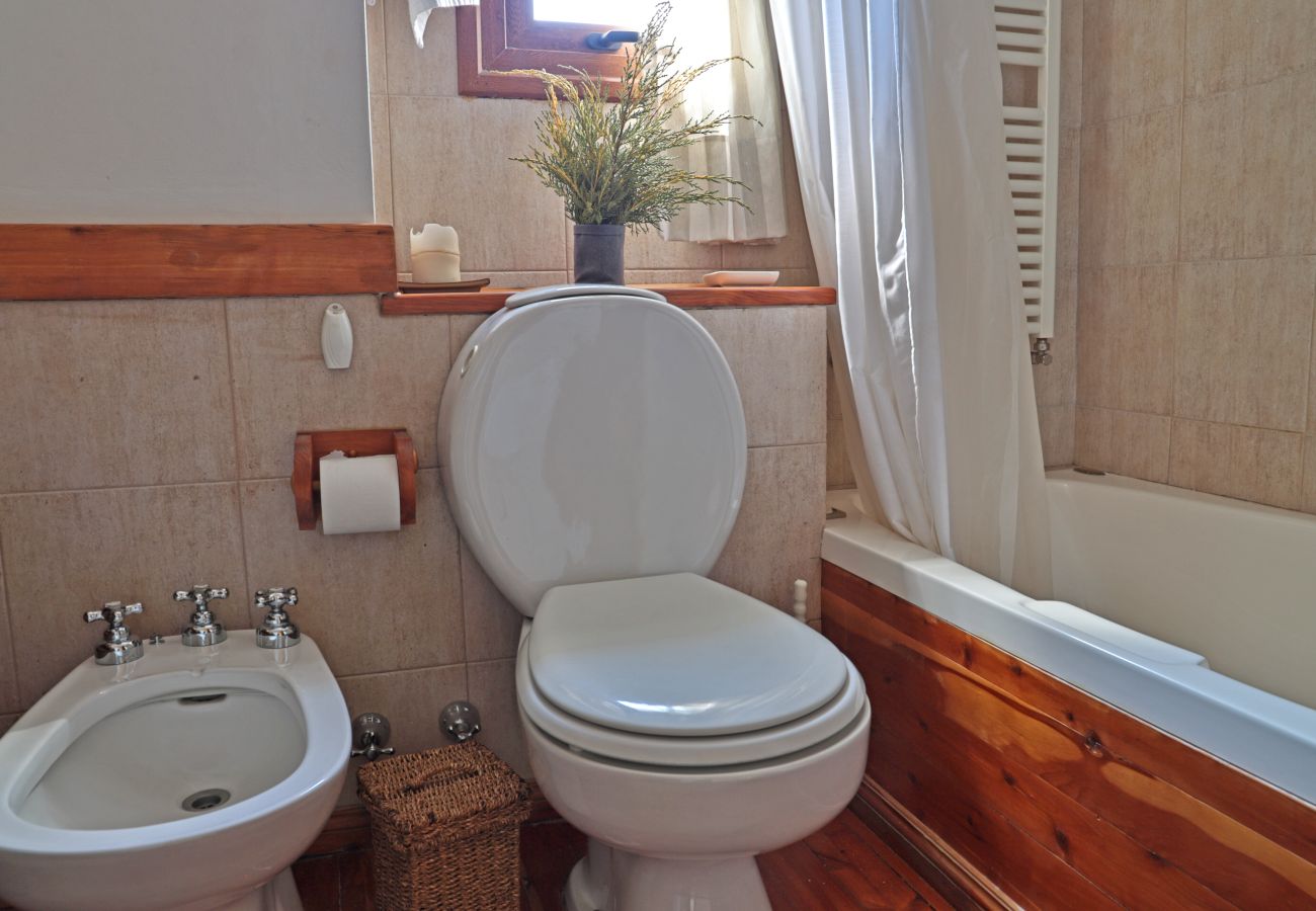 Apartment in San Carlos de Bariloche - CATE05- Gran departamento con 4 dormitorios y capacidad para 10 personas