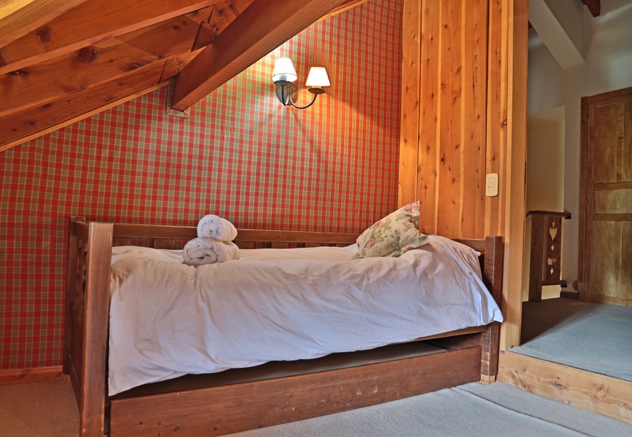 Apartment in San Carlos de Bariloche - CATE05- Gran departamento con 4 dormitorios y capacidad para 10 personas