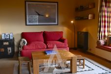 House in San Carlos de Bariloche - CATE06 2-story house with views of Cerro Catedral and Lake Nahuel Huapi.