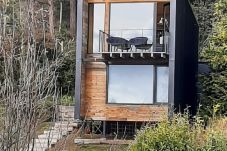 Cabin in San Carlos de Bariloche - CAB04 CÁLIDA CASA CON ESTILO NORDICO PARA 2 PERSONAS