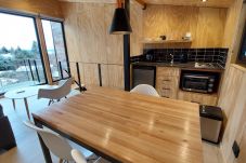 Cabin in San Carlos de Bariloche - CAB04 CÁLIDA CASA CON ESTILO NORDICO PARA 2 PERSONAS