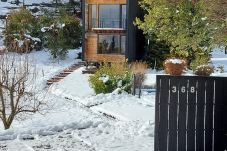 Cabin in San Carlos de Bariloche - CAB04 CÁLIDA CASA CON ESTILO NORDICO PARA 2 PERSONAS