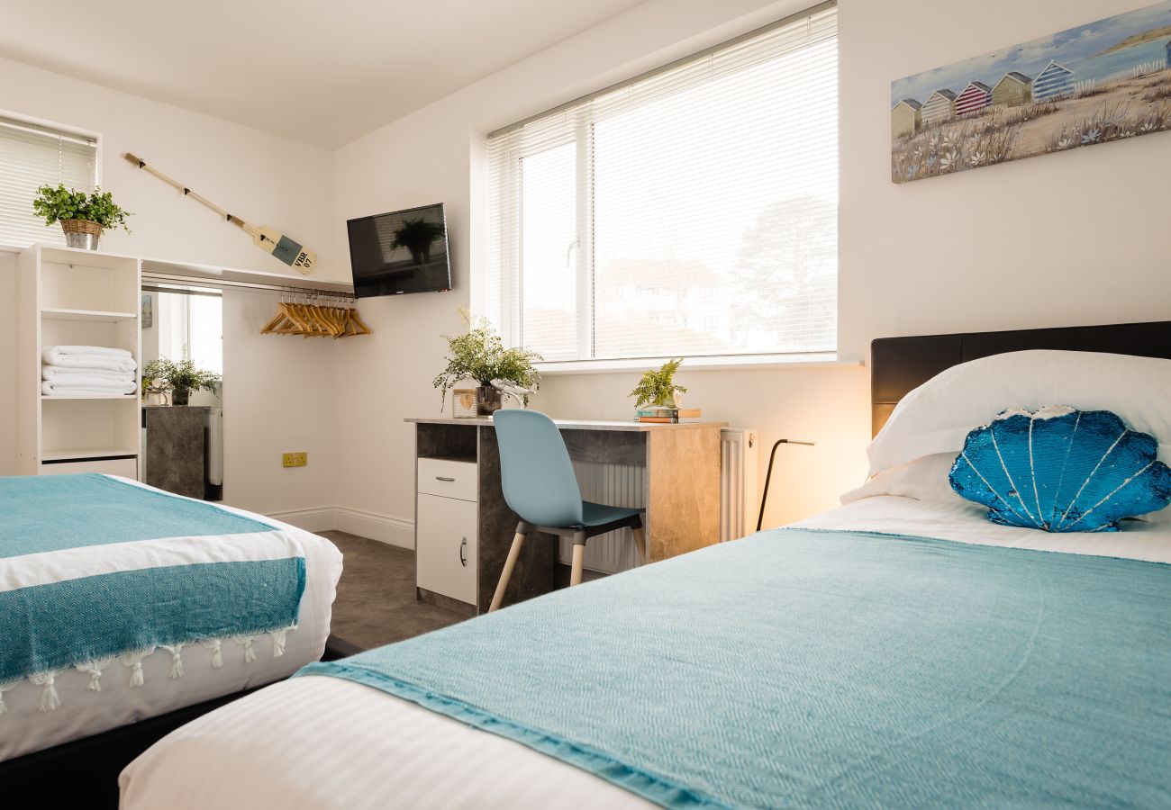 Apartment in Paignton - Quayside View – Stylish Harbourfront Apartment in Paignton, Devon
