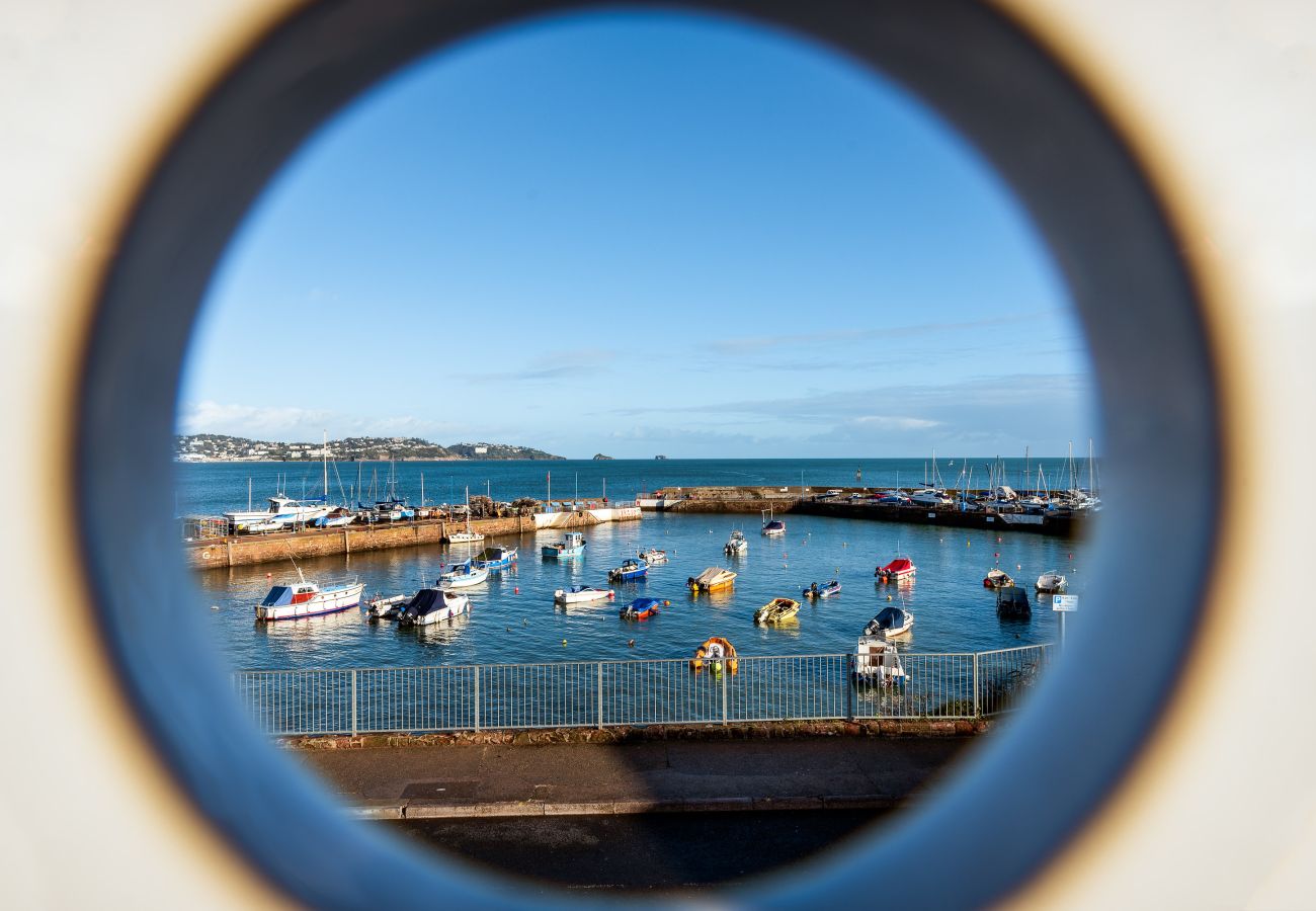 Apartment in Paignton - Quayside View – Stylish Harbourfront Apartment in Paignton, Devon