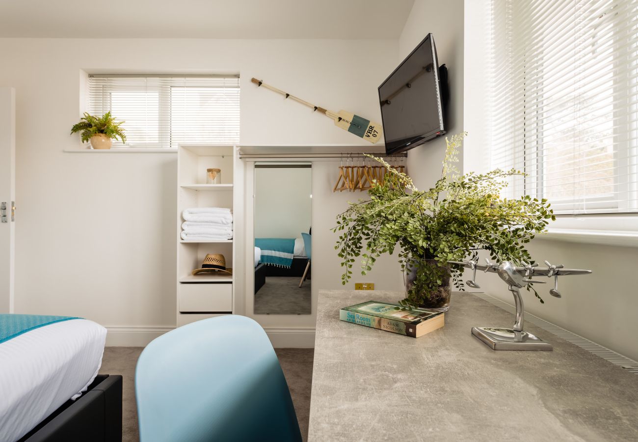 Apartment in Paignton - Quayside View – Stylish Harbourfront Apartment in Paignton, Devon