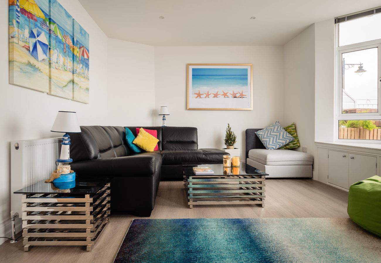 Apartment in Paignton - Quayside View – Stylish Harbourfront Apartment in Paignton, Devon