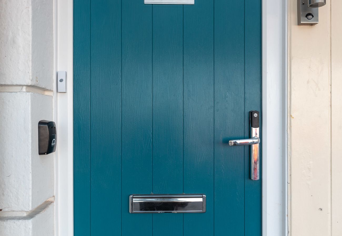 Apartment in Paignton - Quayside View – Stylish Harbourfront Apartment in Paignton, Devon