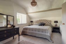 Cottage in Chagford - Weeke Brook - A 'quintessential' thatched cottage