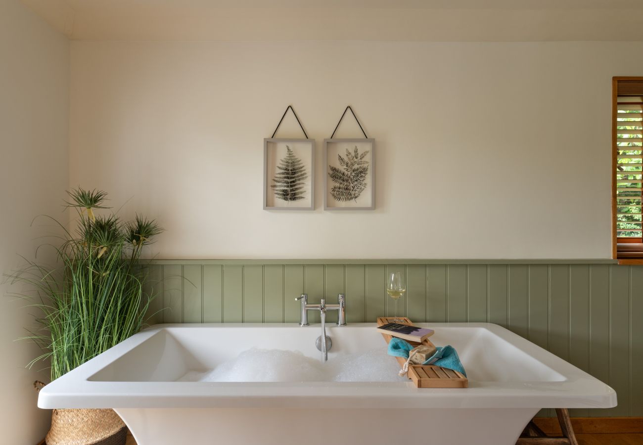 House in Lustleigh - Higher Mapstone – Luxury Dartmoor Retreat with Views, Acres & Games Barn