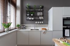 Apartment in Exeter - Cathedral Yard - Art deco luxury, city centre