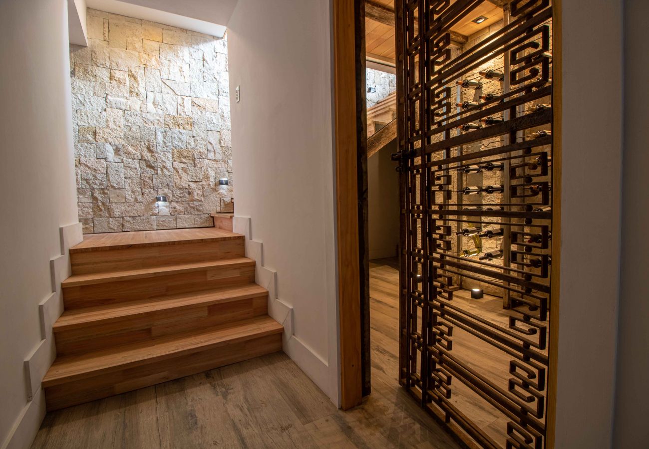 House in San Carlos de Bariloche - CASA EN ARELAUQUEN CON INCREIBLES VISTAS EN TODOS SUS AMBIENTES