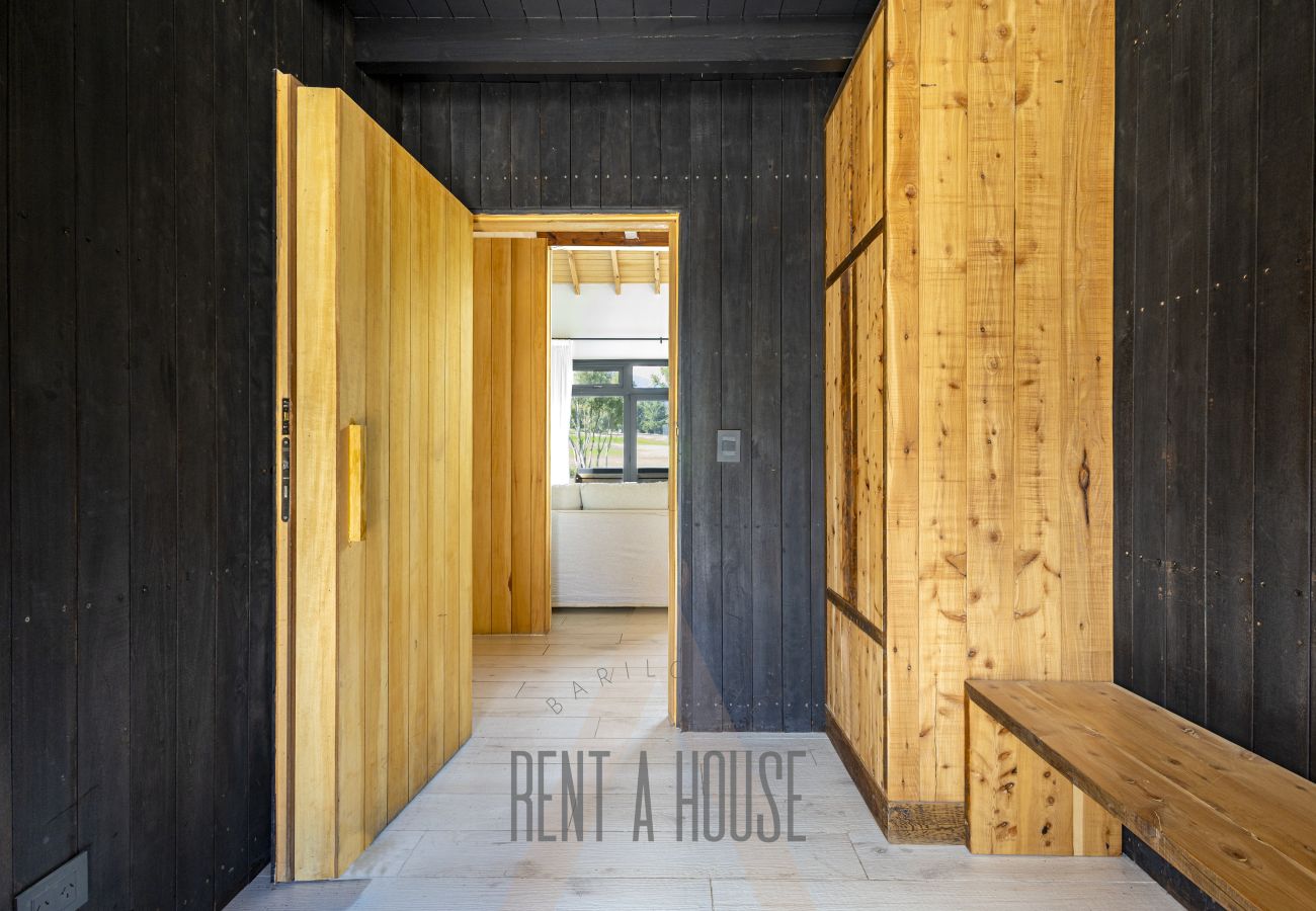 House in San Carlos de Bariloche - ARE32 - DIVINE HOUSE ON ARELAUQUEN GOLF