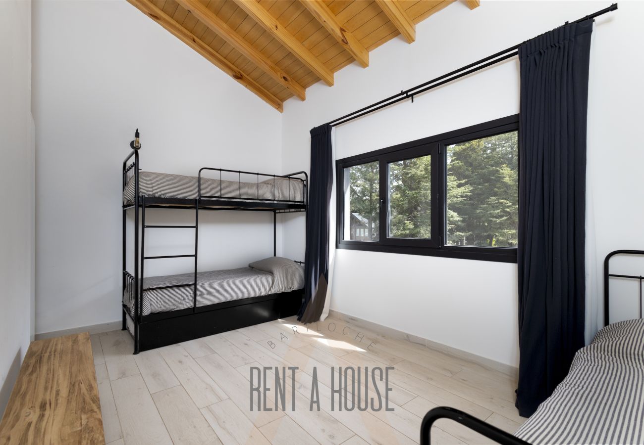 House in San Carlos de Bariloche - ARE32 - DIVINE HOUSE ON ARELAUQUEN GOLF