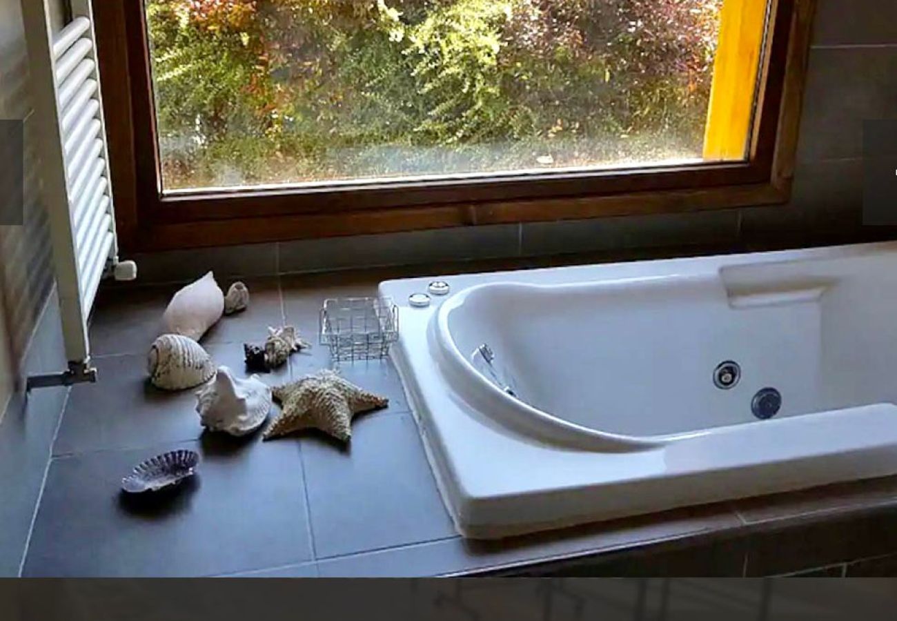 House in San Carlos de Bariloche - HUAPI07C Exclusive house with sandy beach on Lake Nahuel Huapi