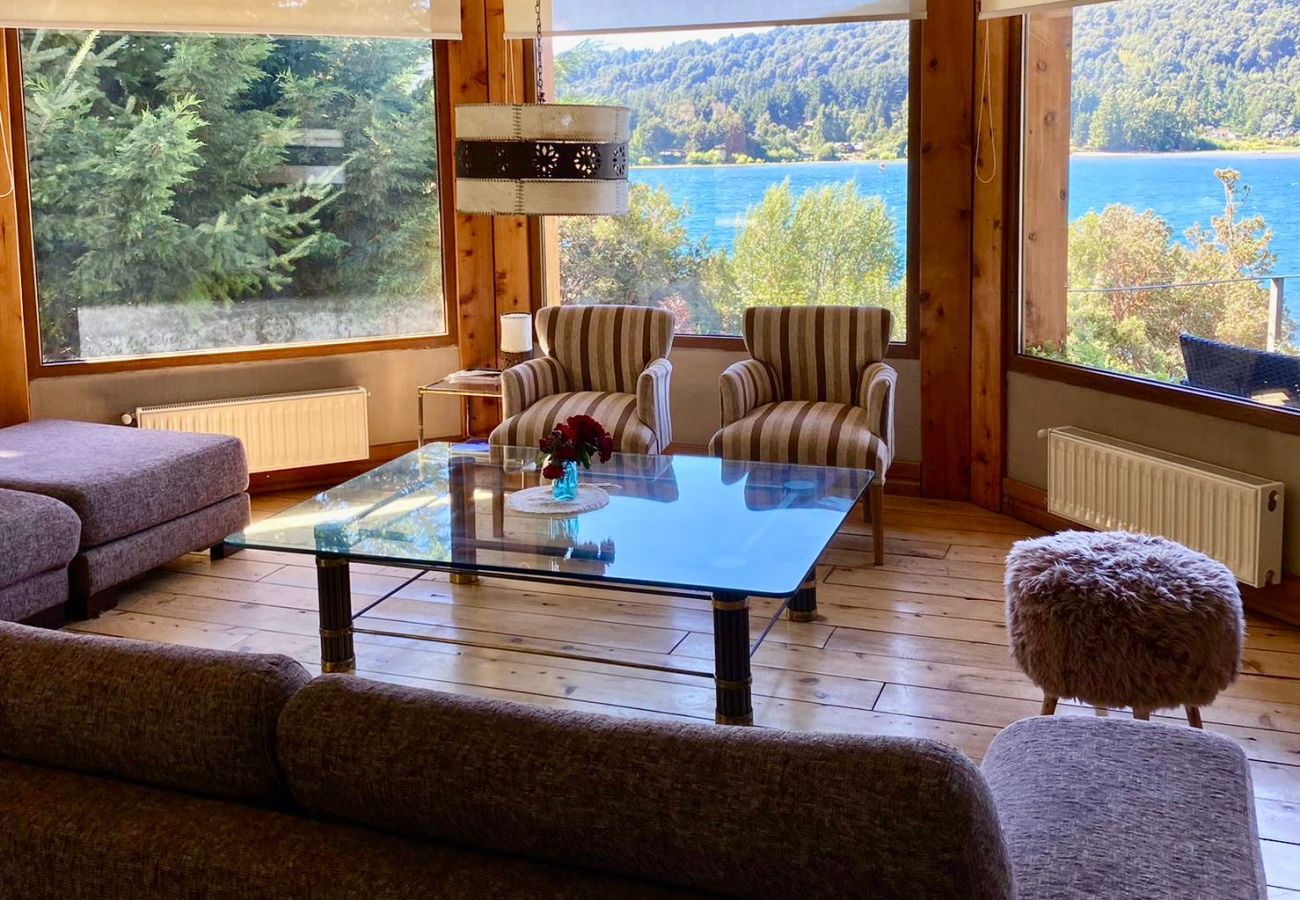 House in San Carlos de Bariloche - HUAPI07C Exclusive house with sandy beach on Lake Nahuel Huapi