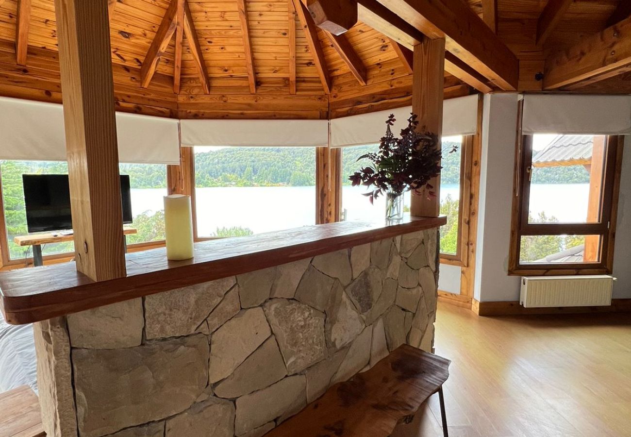 House in San Carlos de Bariloche - HUAPI07C Exclusive house with sandy beach on Lake Nahuel Huapi