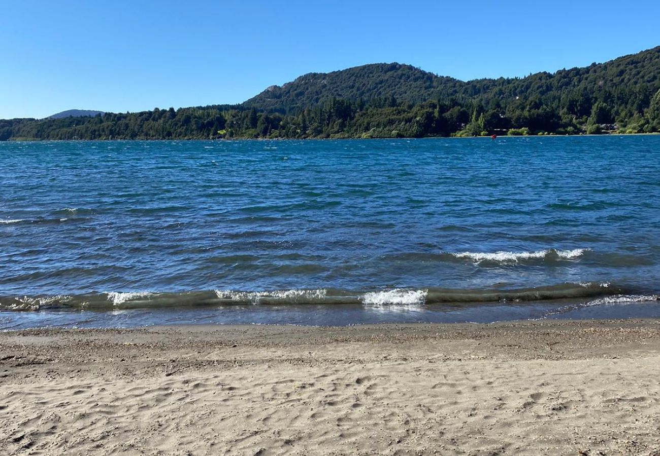 House in San Carlos de Bariloche - HUAPI07C Exclusive house with sandy beach on Lake Nahuel Huapi