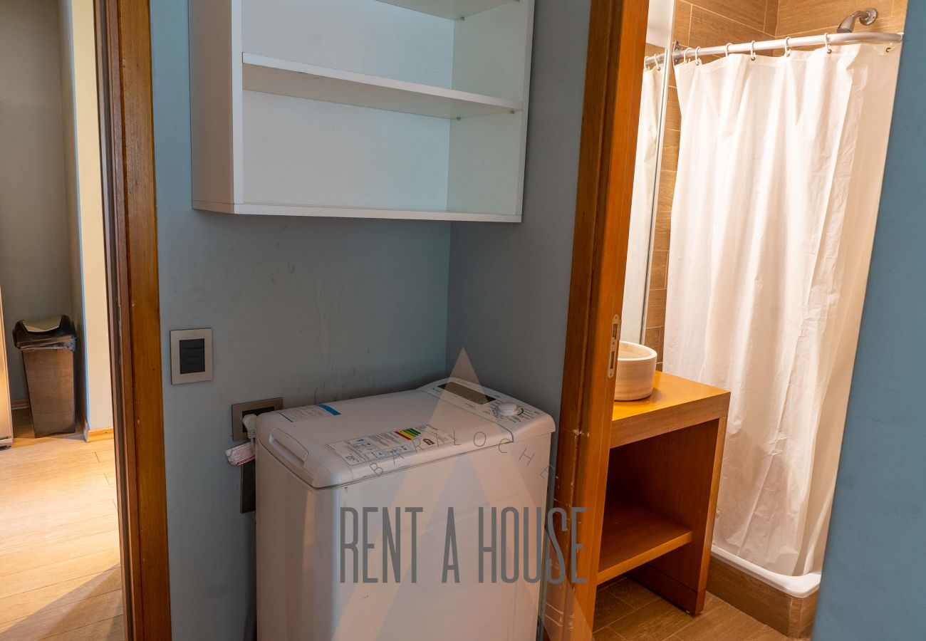 House in San Carlos de Bariloche - ARE12- COMODA Y CALIDA CASA EN ARELAUQUEN CON GALERÍAS Y HERMOSO JARDÍN CON VISTA A LAS MONTAÑAS