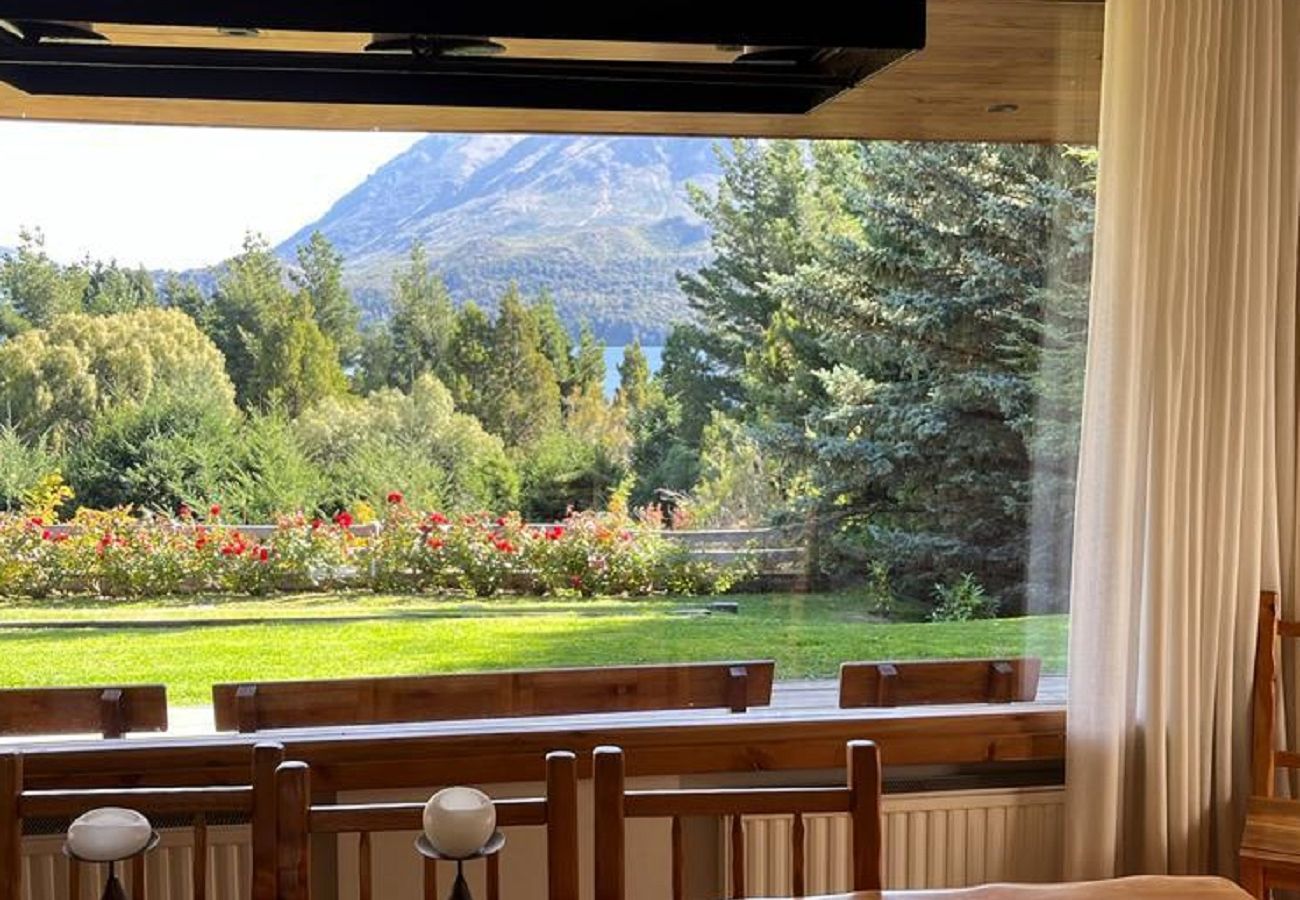 House in San Carlos de Bariloche - ARE37 DIVINE HOUSE IN ARELAUQUEN WITH LAKE VIEW