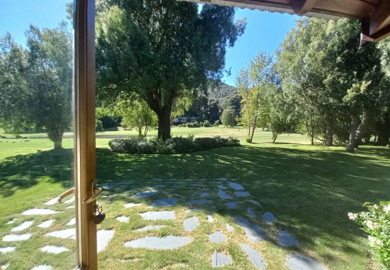 House in San Carlos de Bariloche - ARE41 HOUSE IN ARELAUQUEN WITH DIRECT EXIT TO THE GOLF COURSE
