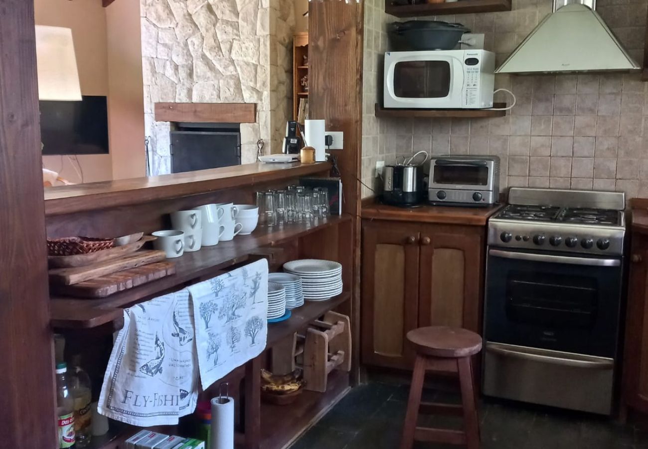 House in San Carlos de Bariloche - ARE41 HOUSE IN ARELAUQUEN WITH DIRECT EXIT TO THE GOLF COURSE