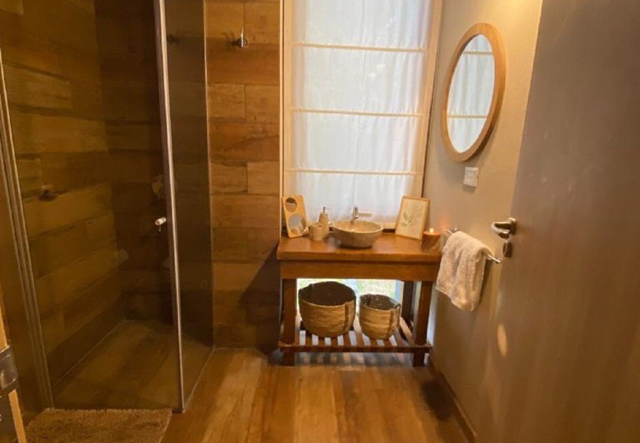 House in San Carlos de Bariloche - MORE25 Spectacular modern house, with lake coast and heated pool