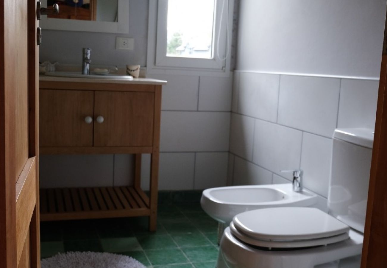 House in San Carlos de Bariloche - Peni06 Comfortable one-story house on a farm in Peninsula San Pedro.