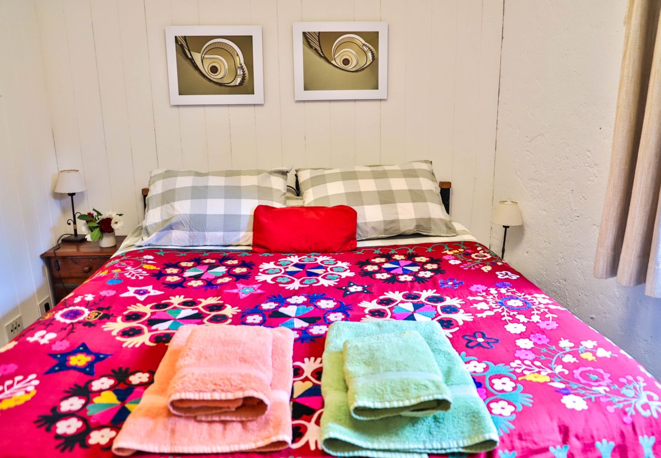 House in San Carlos de Bariloche - Peni14c Beautiful house with an incredible view of Nahuel Huapi and a deck over the lake.