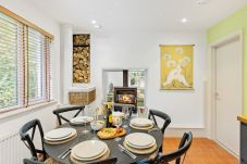 House in Maidencombe - Bramblewood - cosy chic, hot tub, close to beach