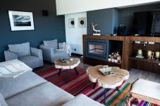 Apartment in San Carlos de Bariloche - ARE19 WARM AND BRIGHT APARTMENT WITH VIEWS OF THE LAKE, MOUNTAINS AND THE POLO