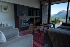 Apartment in San Carlos de Bariloche - ARE19 WARM AND BRIGHT APARTMENT WITH VIEWS OF THE LAKE, MOUNTAINS AND THE POLO