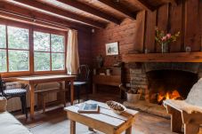 Cabin in San Carlos de Bariloche - TREBOL 02C -WARM LOG CABIN ON THE COAST OF LAGUNA EL TRÉBOL
