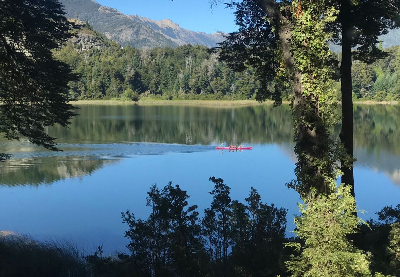 House in San Carlos de Bariloche - TREBOL01C- COMFORTABLE PROPERTY WITH BEAUTIFUL SURROUNDINGS ON LAGUNA EL TRÉBOL