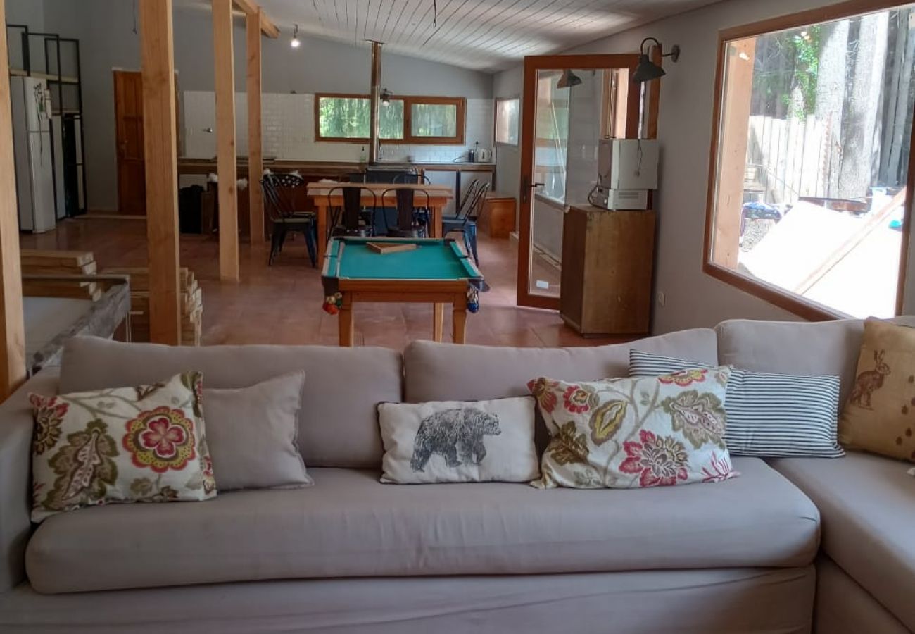 House in San Carlos de Bariloche - House located on an exclusive 3.5 hectare farm with lake shore and dock