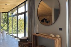 House in San Carlos de Bariloche - ARE22 Modern house in Arelauquen Golf with incredible views to the Gutierrez. Lake. 