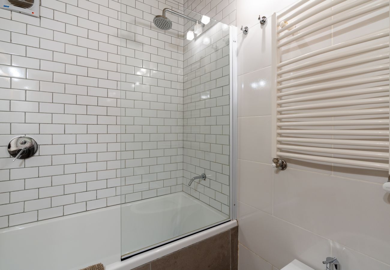 House in San Carlos de Bariloche - MORE26 Spectacular modern house with coast on Lake Moreno