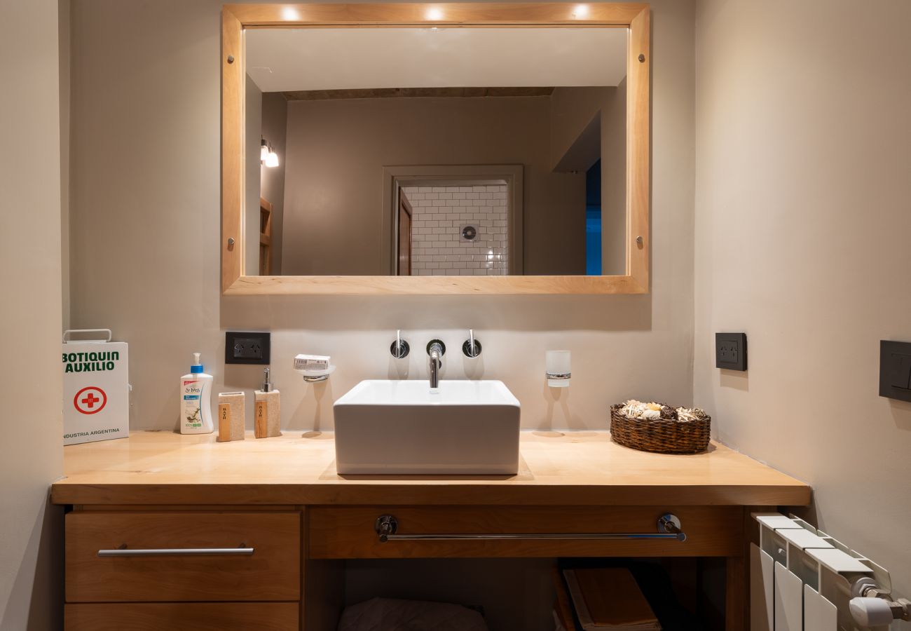 House in San Carlos de Bariloche - MORE26 Spectacular modern house with coast on Lake Moreno