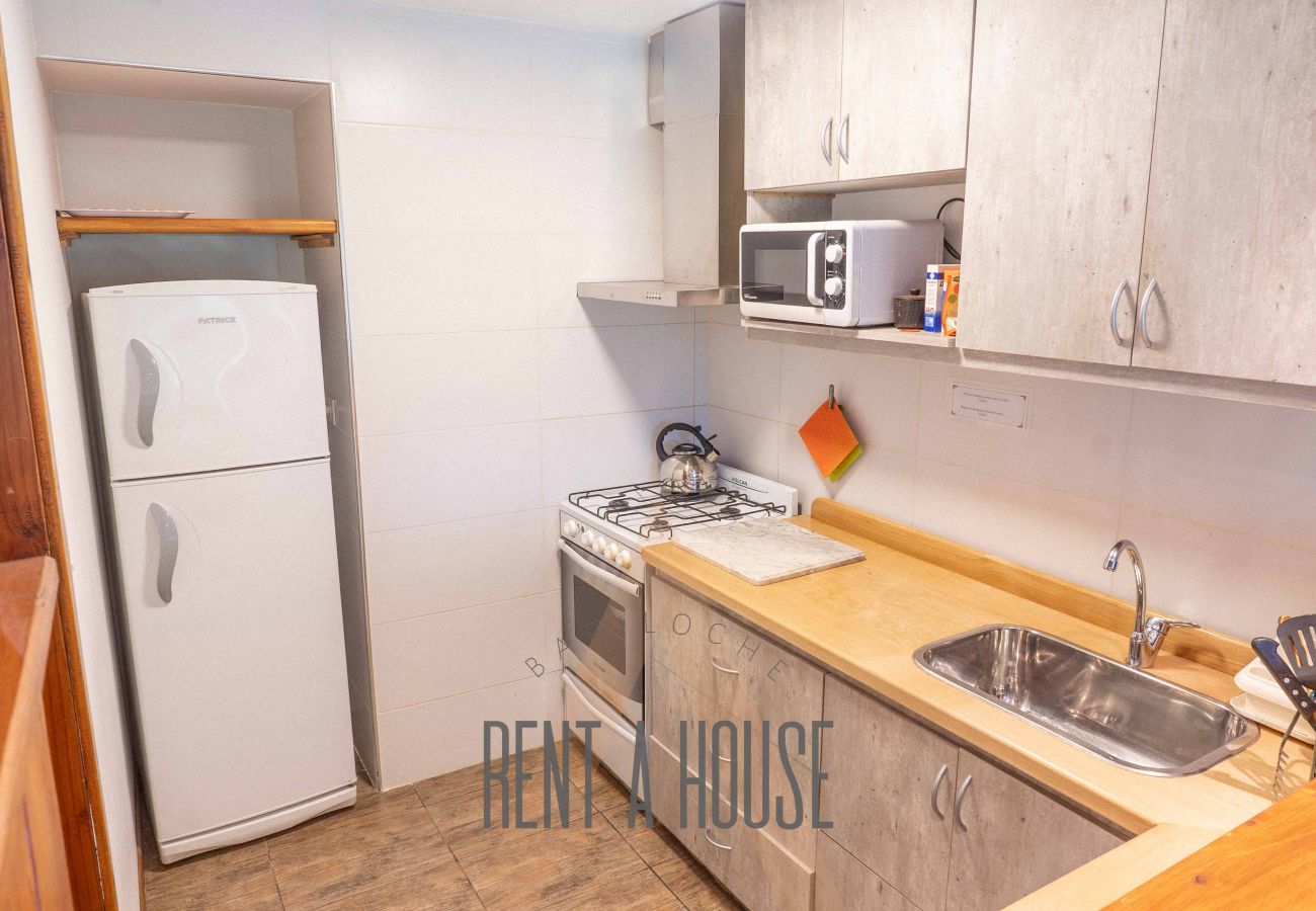 Cabin in San Carlos de Bariloche - ARE03 2 BEDROOM BEDROOM WITH DIRECT EXIT TO THE GOLF COURSE