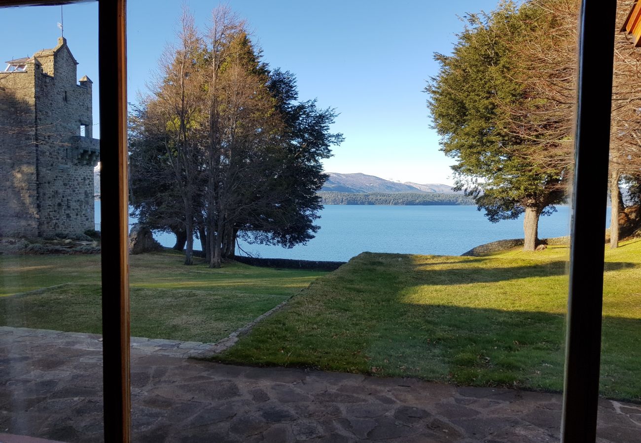House in San Carlos de Bariloche - Peni08 Warm and historic property located on an 8-hectare property