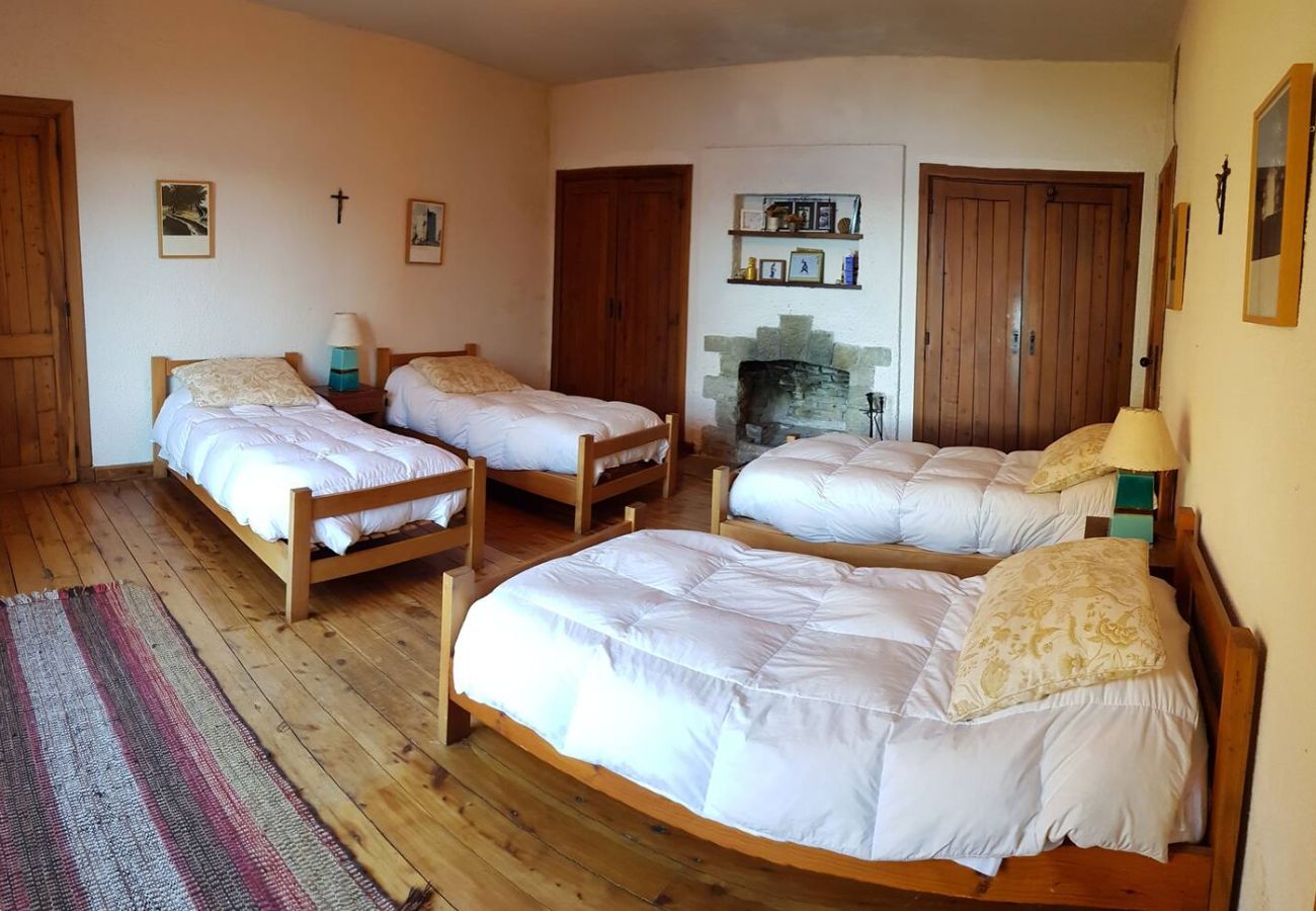 House in San Carlos de Bariloche - Peni08 Warm and historic property located on an 8-hectare property