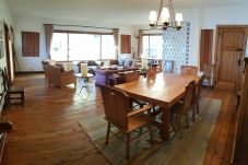 House in San Carlos de Bariloche - Peni08 Warm and historic property located on an 8-hectare property