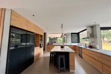 House in San Carlos de Bariloche -  ARE42 -MODERN AND SPACIOUS HOUSE IN ARELAUQUEN