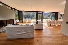 House in San Carlos de Bariloche -  ARE42 -MODERN AND SPACIOUS HOUSE IN ARELAUQUEN