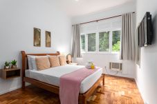 Apartment in Rio de Janeiro - Comfort in Copa | Classic decoration | BR911 